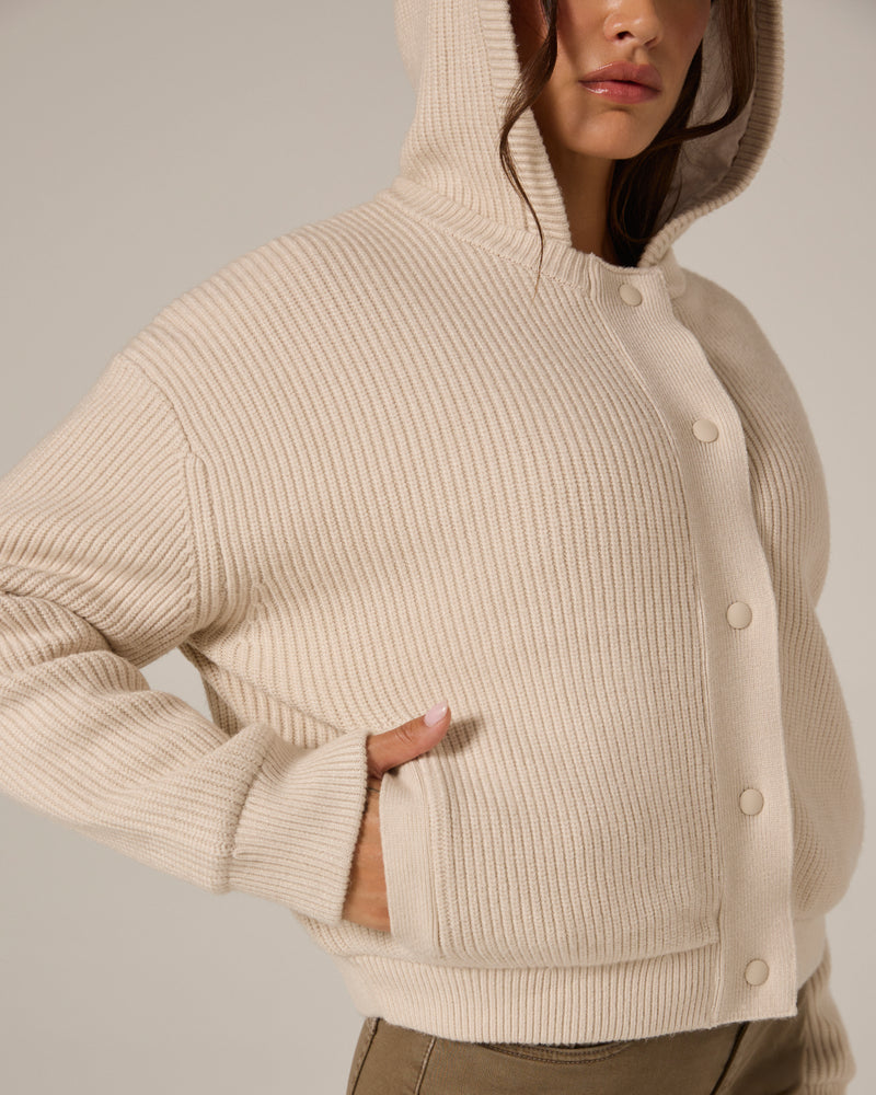 beige-4023